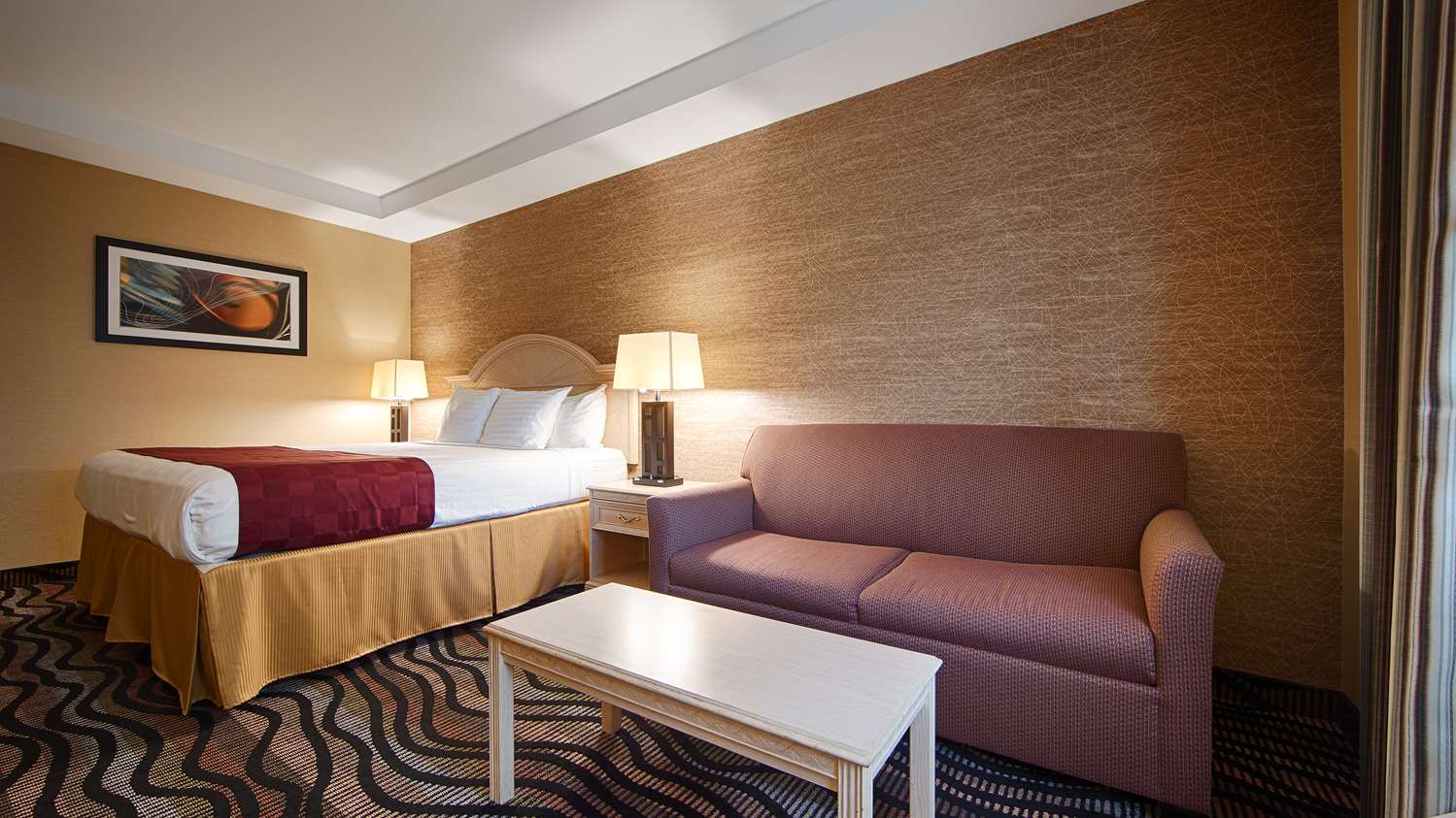 Search, compare and book Niagara Falls International Airport transfers with a chauffeur from Best Western Summit Inn