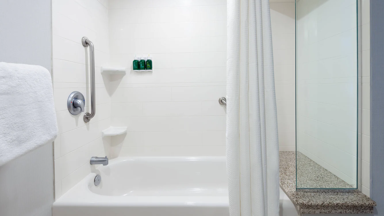 All inclusive budget car services from Buffalo Niagara International Airport  to Courtyard by Marriott Buffalo Airport