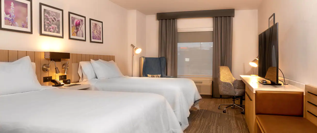 Book your Luxury Chauffeur from Hilton Garden Inn Sudbury to Greater Sudbury Airport