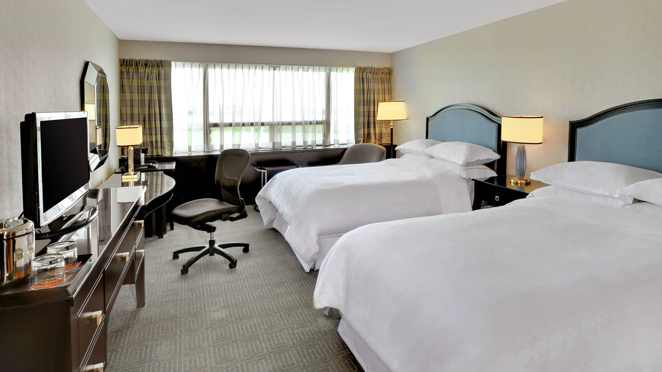 Airport car service to Sheraton Montreal Airport Hotel from Montreal Pierre Elliott Trudeau International Airport